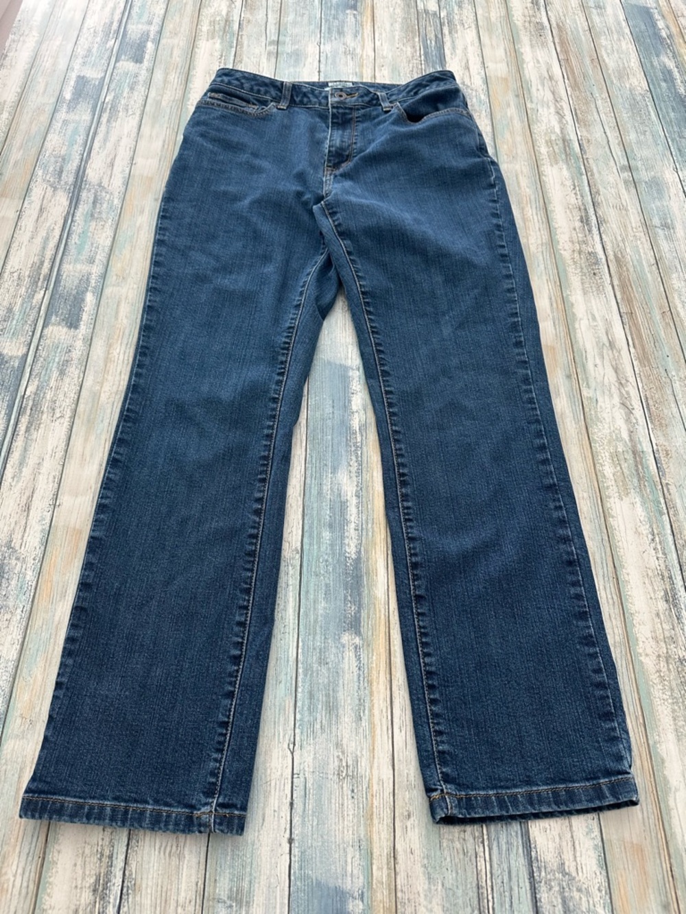 L.L. Bean Jeans Classic Fit Womens 10 Denim 30” Waist Straight Mid Rise Blue
